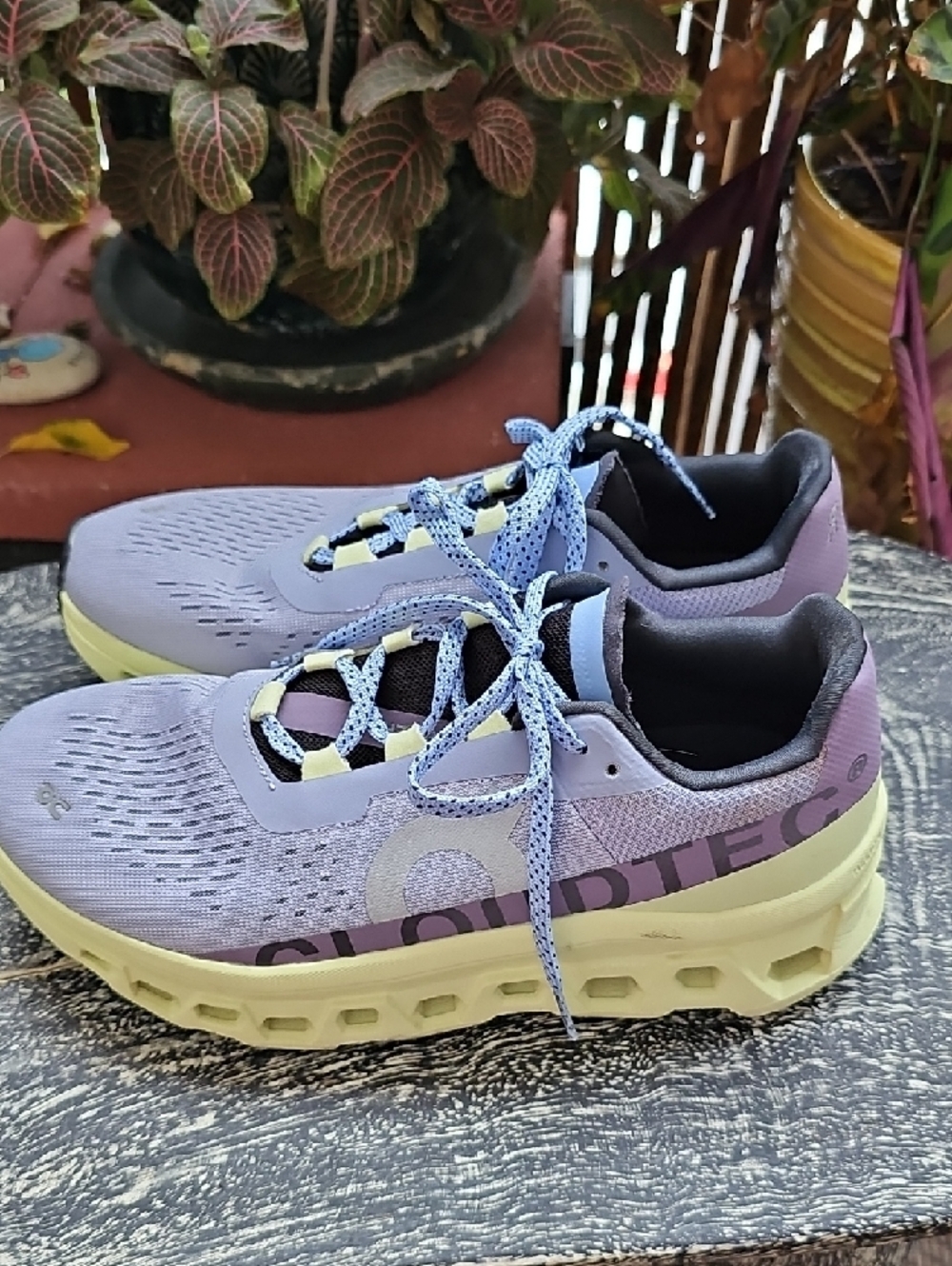 On Running Women's Cloud Monster Running Shoe - Picture 6 of 7
